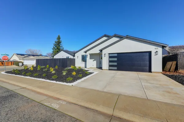 $739,000 | 675 Oakshire Drive, Ione, CA 95640