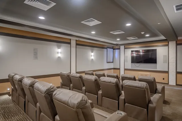 $4,600 | 8 Brentwood Circle, Unit 8, Danbury, CT 06810