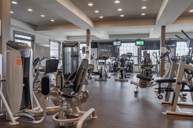 $4,600 | 8 Brentwood Circle, Unit 8, Danbury, CT 06810