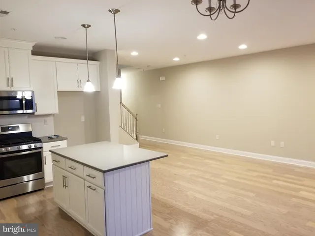 $2,800 | 754 West 2nd Street, Lansdale, PA 19446