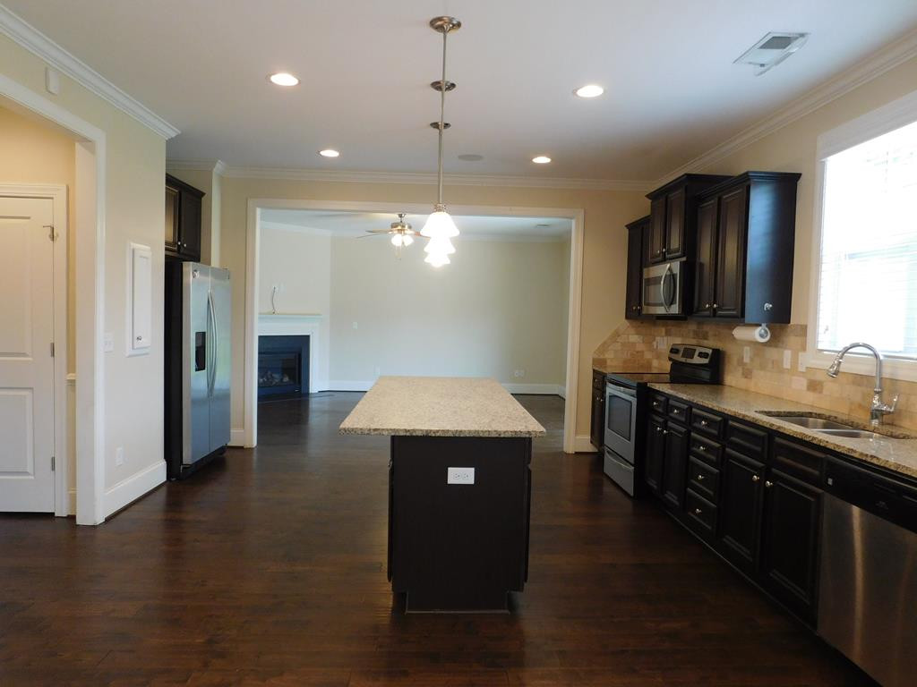 222 Hackamore Lane Camden, SC 29020 - Photo 10 of 41
