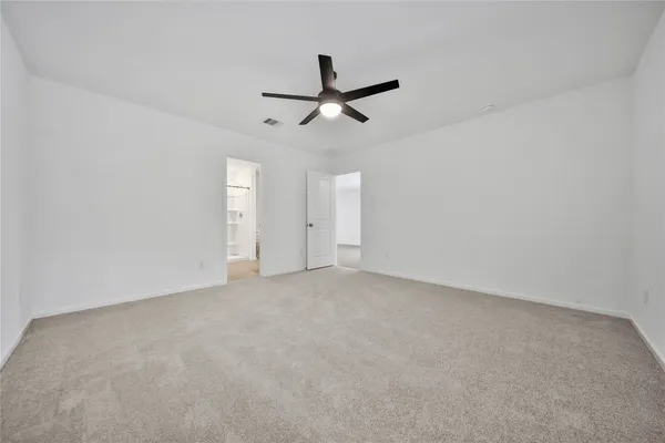 $1,600 | 18760 Loom Drive, Conroe, TX 77306