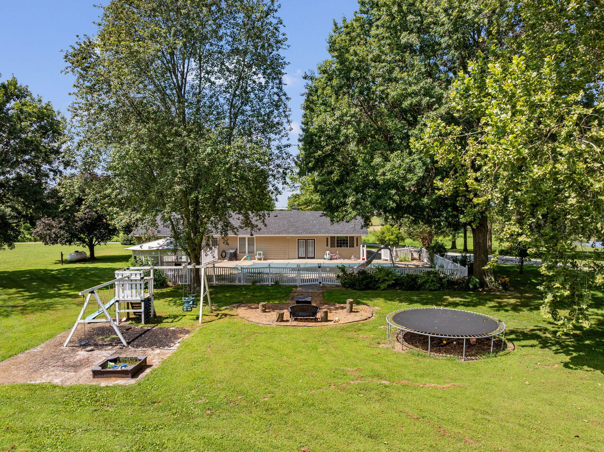 13242 Prairie Lick Road Boonville, MO 65233 - Photo 48 of 54 Gallery Image 48