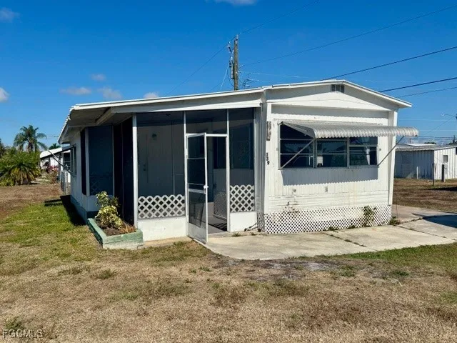 $895 | 139 Amber Avenue, North Fort Myers, FL 33917