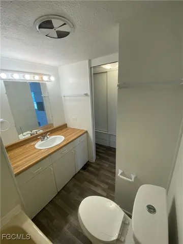 $995 | 139 Amber Avenue, North Fort Myers, FL 33917