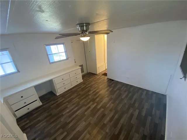 $995 | 139 Amber Avenue, North Fort Myers, FL 33917