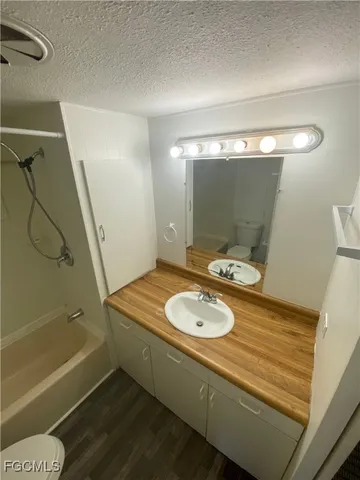 $995 | 139 Amber Avenue, North Fort Myers, FL 33917