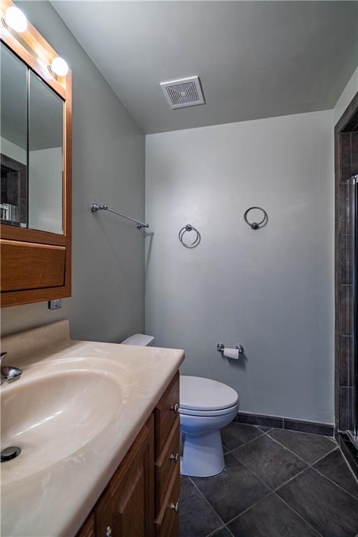214 Camelford Road McMurray, PA 15317 - Photo 17 of 25 Master Bathroom 214 Camelford Drive