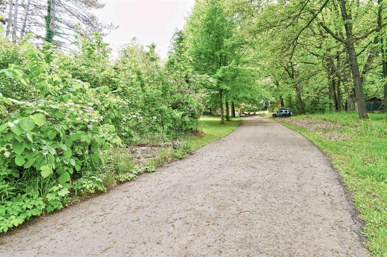 8235 North Territorial Road Dexter, MI 48130 - Photo 18 of 59