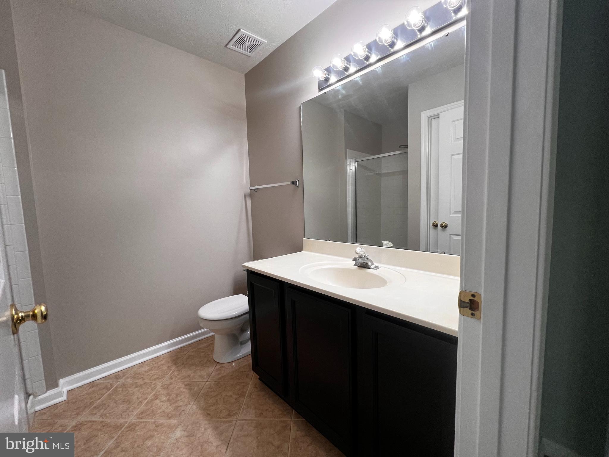 5425 Canonbury Road Rosedale, MD 21237 - Photo 13 of 34 Private ensuite bathroom