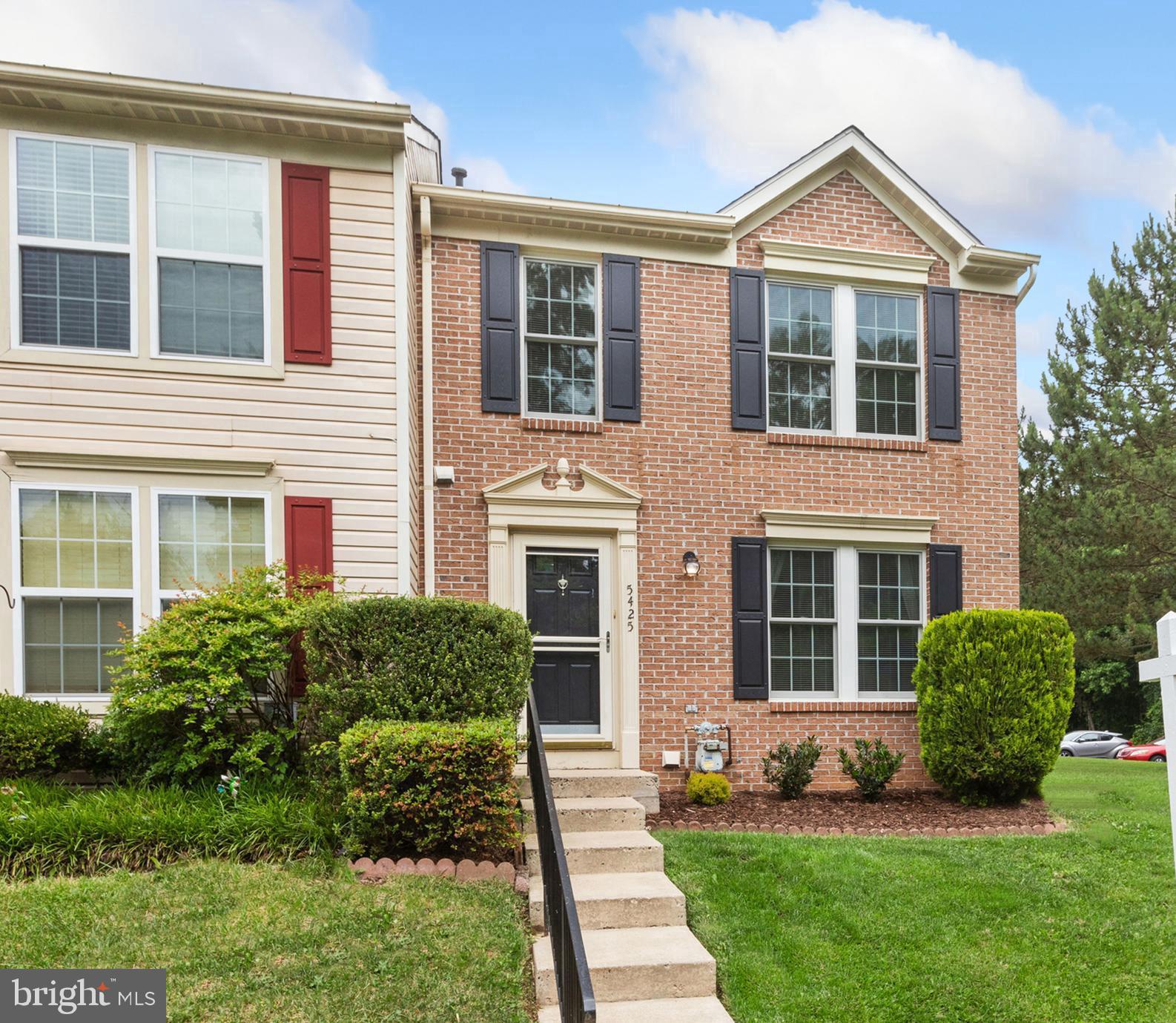 5425 Canonbury Road Rosedale, MD 21237 - Photo 3 of 34 Brick front EOG, 2 level bump out