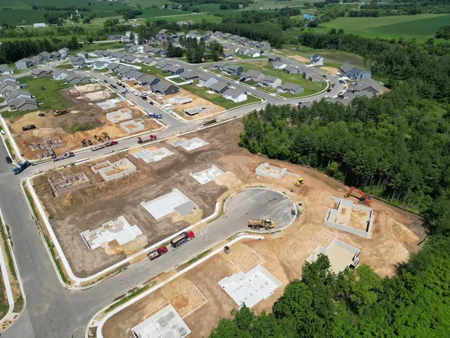 $452,900 | 832 Sarah Street, Belleville, WI 53508