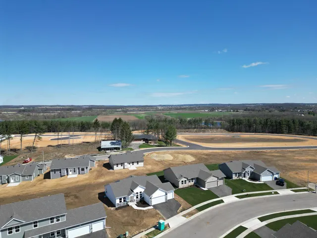 $452,900 | 832 Sarah Street, Belleville, WI 53508