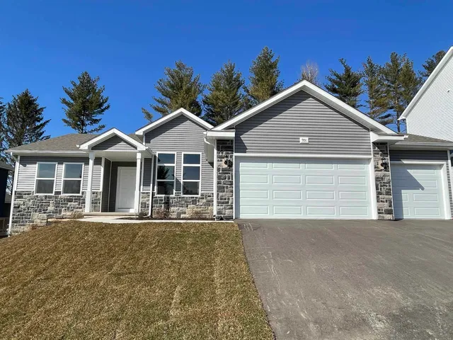 $452,900 | 832 Sarah Street, Belleville, WI 53508