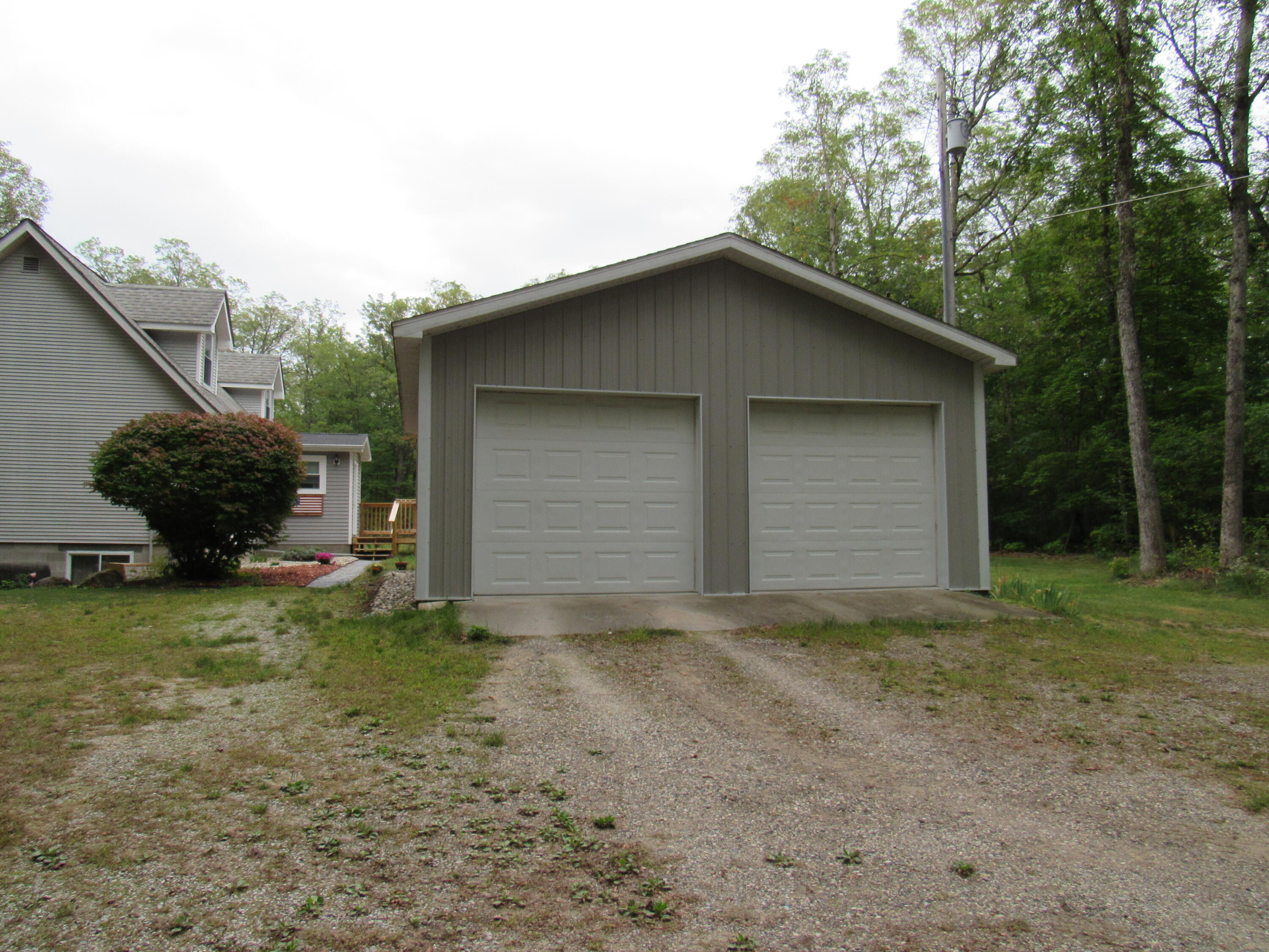 11412 Harris Road Montague, MI 49437 - Photo 12 of 43 Garage