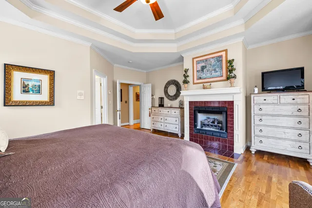 a bathroom with a sink vanity and mirror