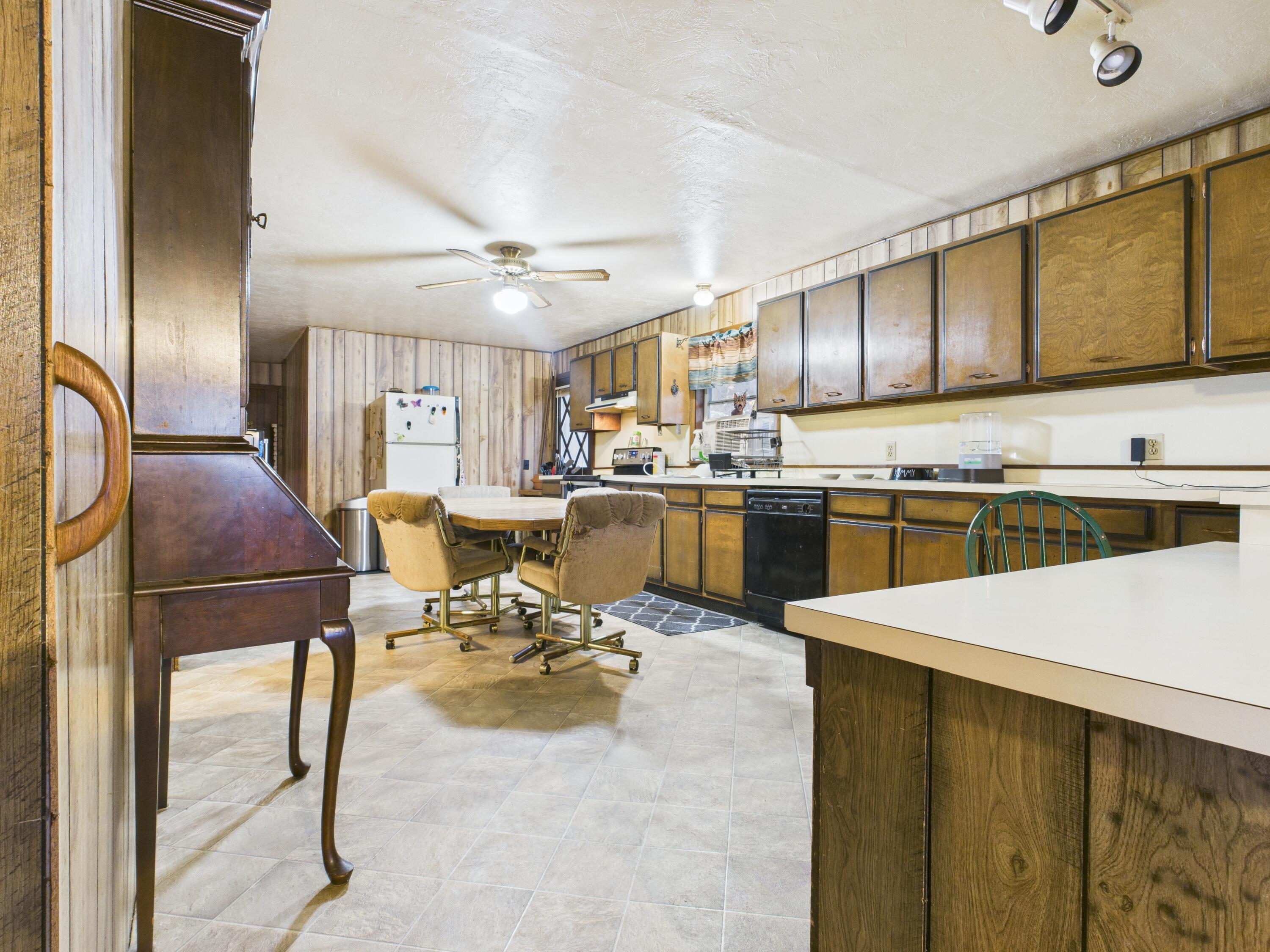 5744 North Red Oak Road Lewiston, MI 49756 - Photo 8 of 22 kitchen