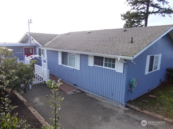$3,150 | 2814 Mission Beach Heights Road, Marysville, WA 98271