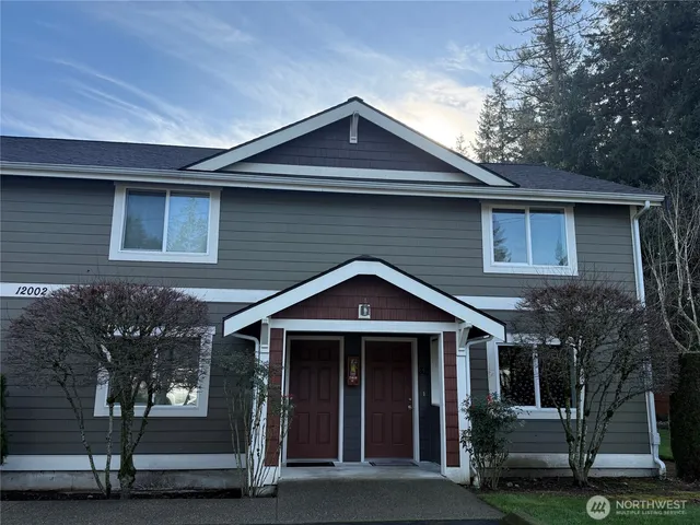 $329,500 | 12002 113th Ave Court East, Unit 31, Puyallup, WA 98374