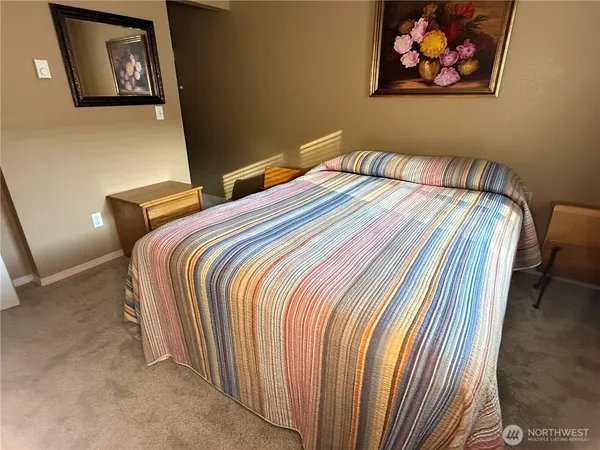 a view of utility room