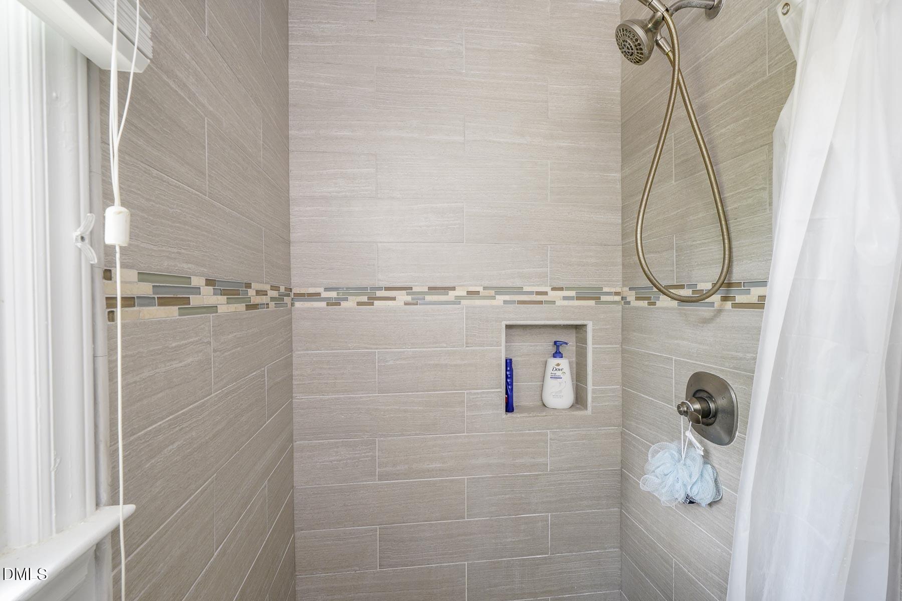 3923 King Charles Road Durham, NC 27707 - Photo 14 of 24 3923 King Charles Rd Durham210