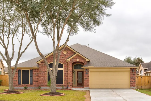 $2,975 | 13506 White Cloud Court, Pearland, TX 77584