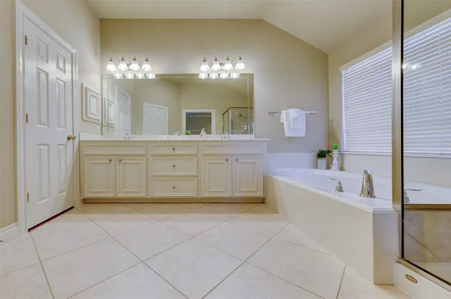 $2,975 | 13506 White Cloud Court, Pearland, TX 77584