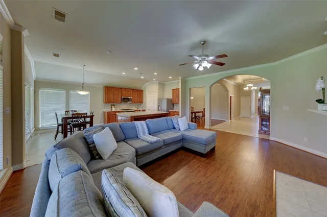 $2,975 | 13506 White Cloud Court, Pearland, TX 77584