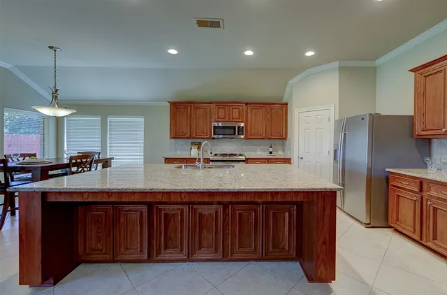 $2,975 | 13506 White Cloud Court, Pearland, TX 77584