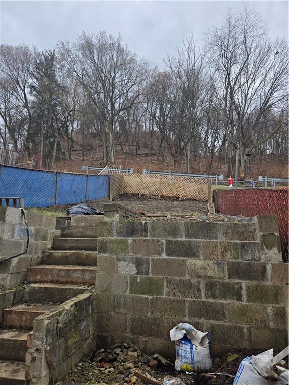 5614 Donson Way Pittsburgh, PA 15201 - Photo 12 of 14