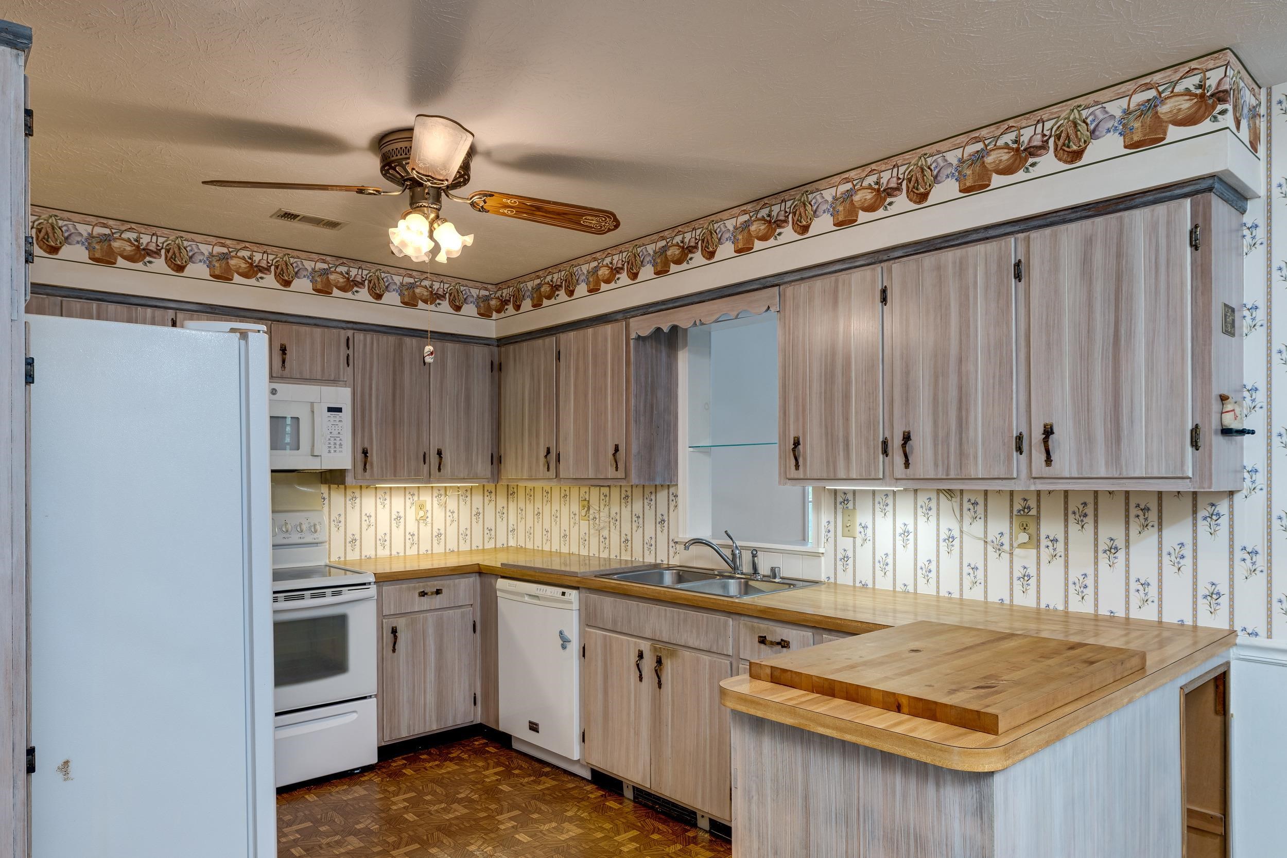 2810 Scenic Road Elkton, VA 22827 - Photo 4 of 75 Gallery Image 4