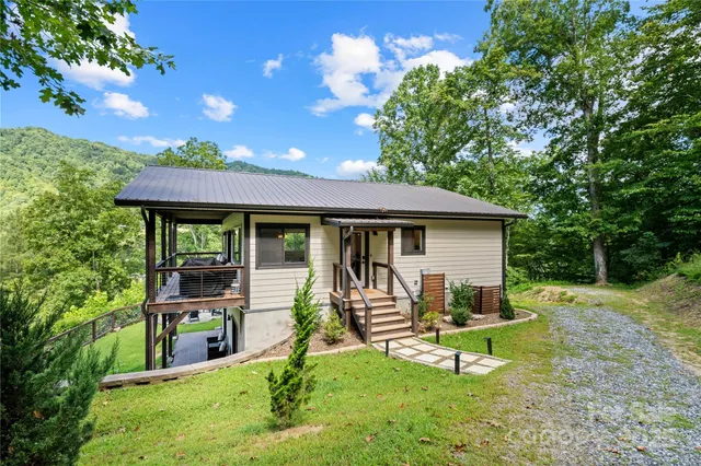 $755,000 | 75 North Coyote Springs Farm Road, Leicester, NC 28748