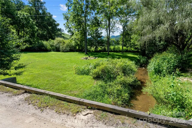 $755,000 | 75 North Coyote Springs Farm Road, Leicester, NC 28748
