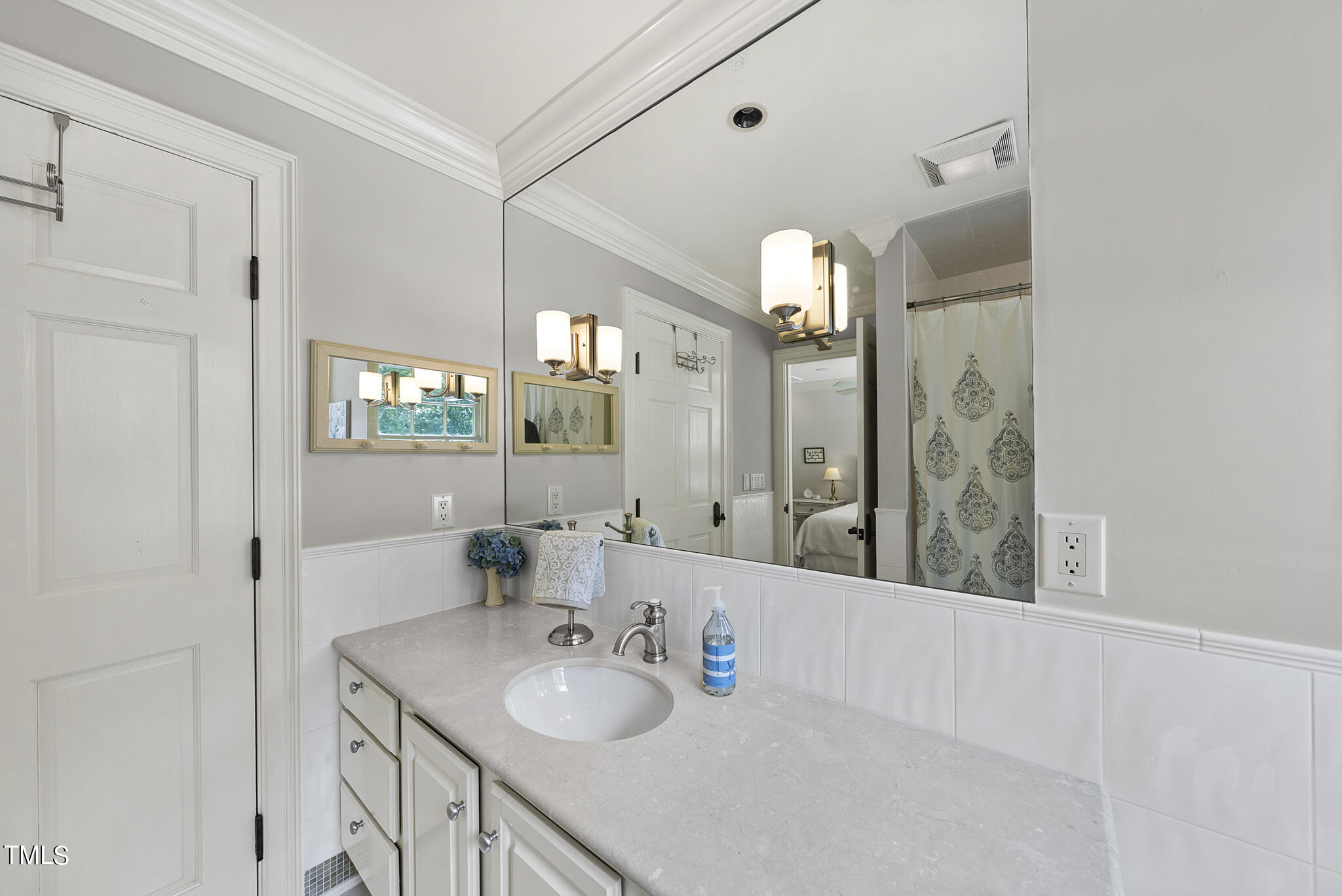 6712 Foxfire Place Raleigh, NC 27615 - Photo 49 of 77 45
