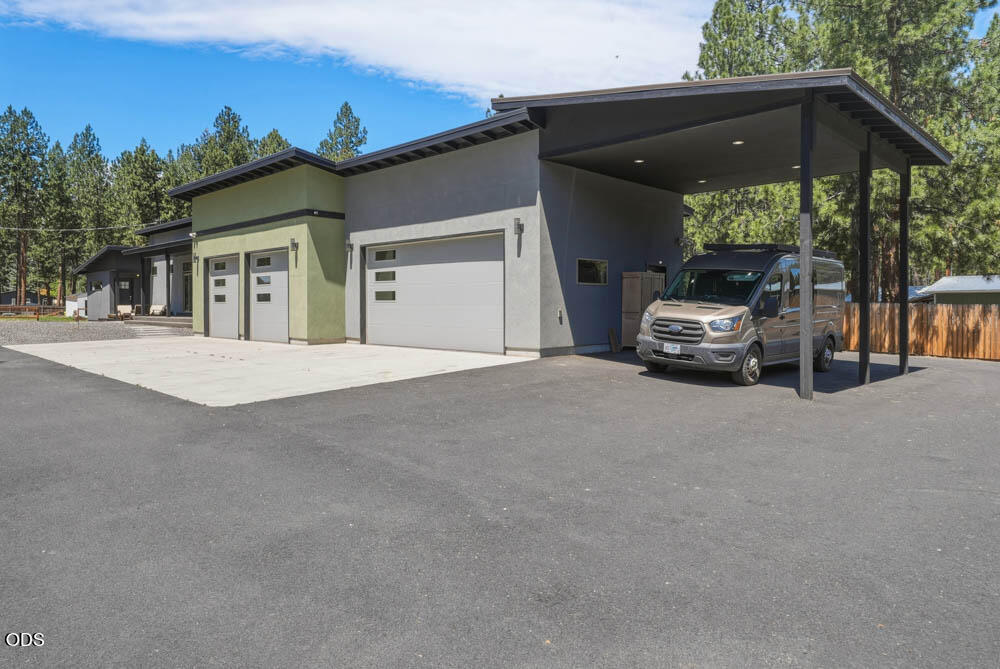 59981 Cheyenne Road Bend, OR 97702 - Photo 3 of 59