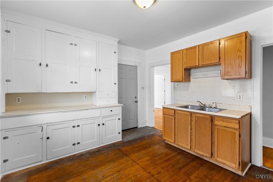 2604 Sunset Avenue Utica, NY 13502 - Photo 23 of 41