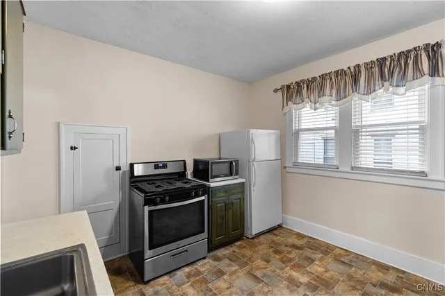 $234,900 | 2604 Sunset Avenue, Utica, NY 13502