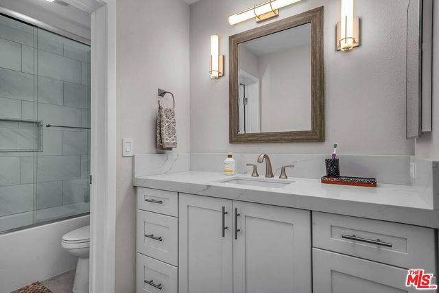 $650,000 | 11645 Montana Avenue, Unit 107, Los Angeles, CA 90049