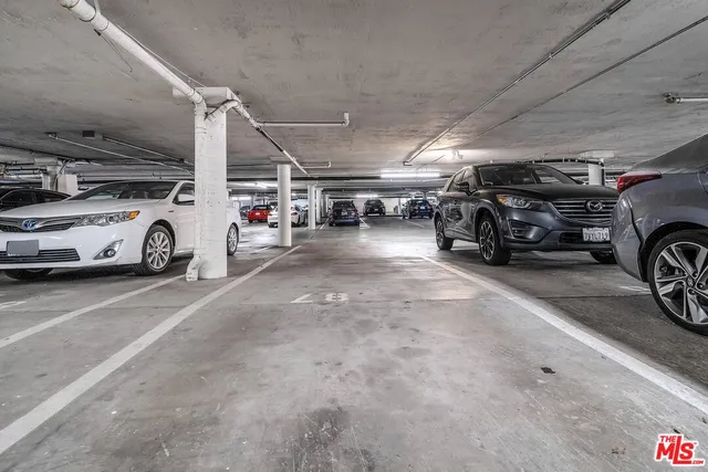 $650,000 | 11645 Montana Avenue, Unit 107, Los Angeles, CA 90049