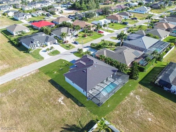 $775,000 | 10 Southwest 35th Avenue, Cape Coral, FL 33991