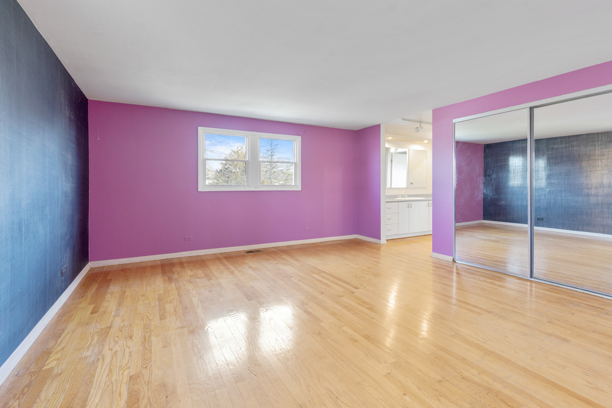 120 Ambleside Road Des Plaines, IL 60016 - Photo 14 of 22 a view of empty room
