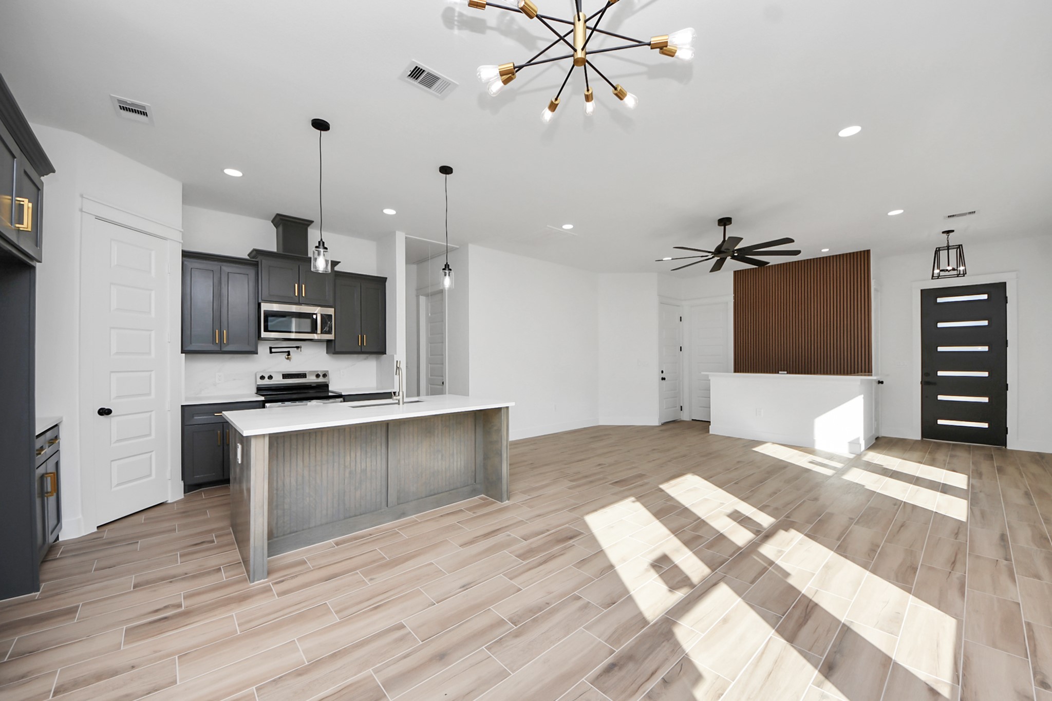 2720 Cos Street Liberty, TX 77575 - Photo 3 of 25