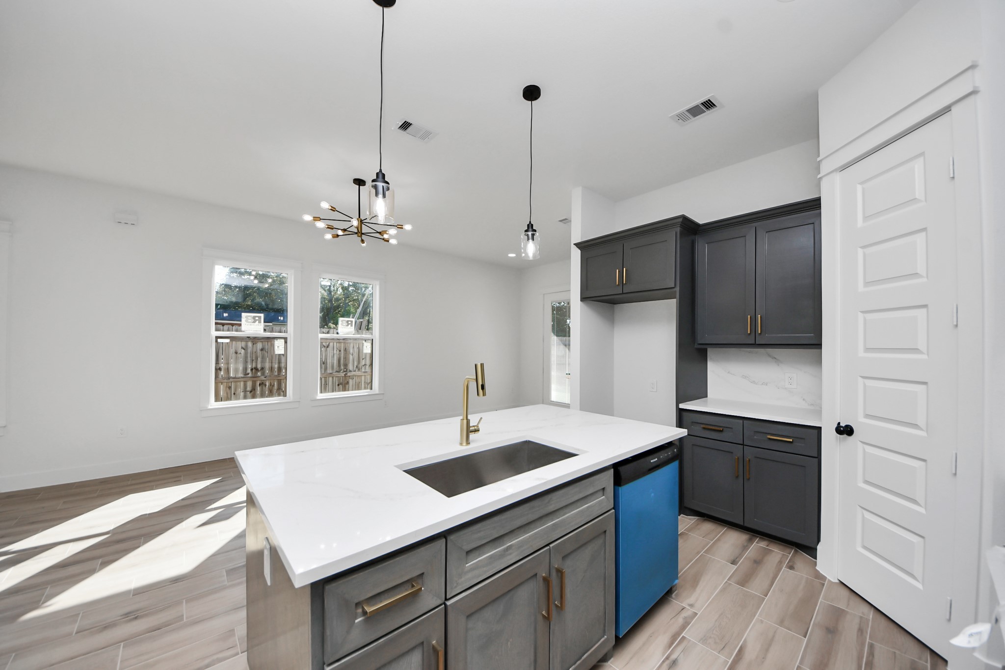 2720 Cos Street Liberty, TX 77575 - Photo 5 of 25