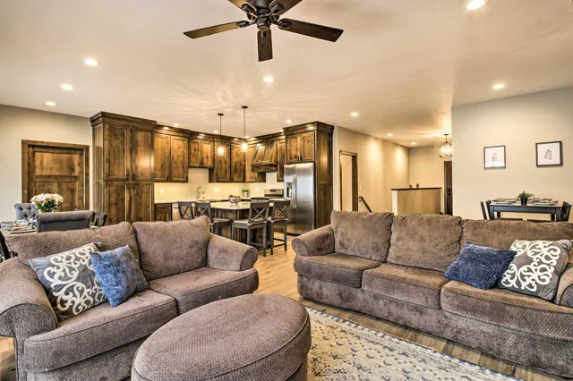 $975,000 | 1985 Rosewood Lane Southeast, Alexandria, MN 56308