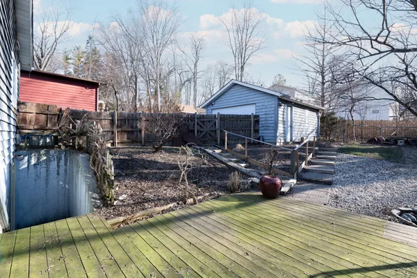 $320,000 | 61 Highview Avenue, Fox Lake, IL 60020