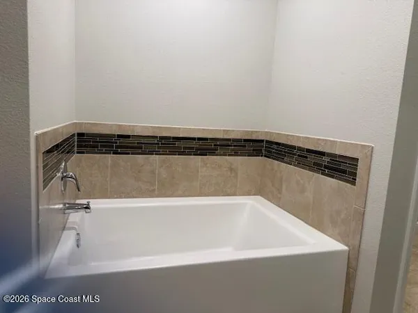 $2,700 | 940 Bear Lake Drive, Rockledge, FL 32955
