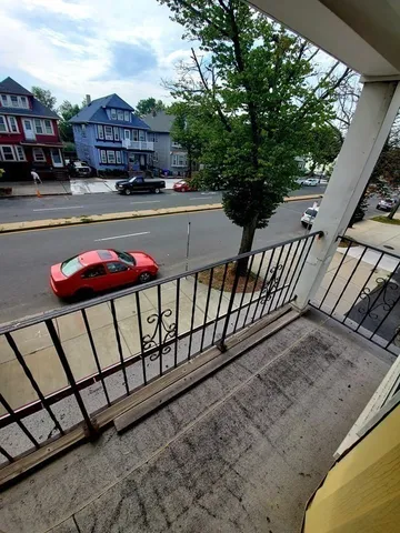 $3,000 | 728 Bennington Street, Unit 2, Boston, MA 02128