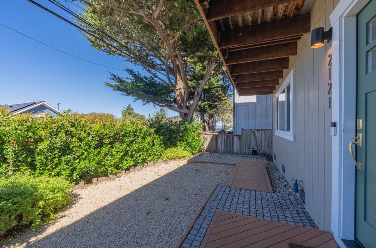 2121 David Avenue Monterey, CA 93940 - Photo 4 of 36