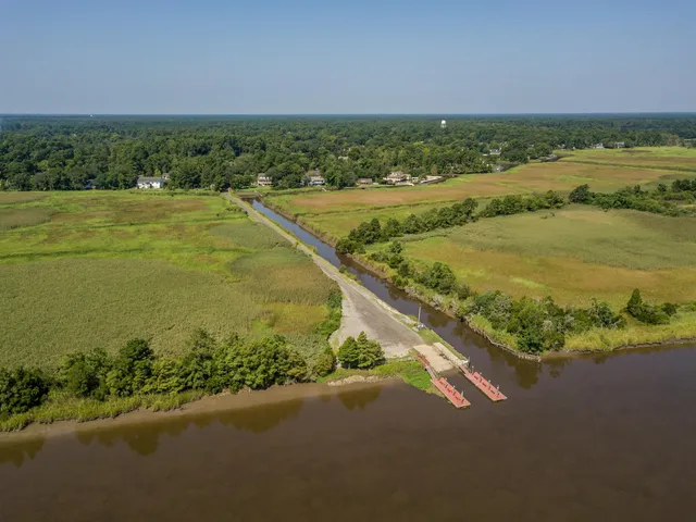 $589,000 | 341 Wraggs Ferry Road, Georgetown, SC 29440