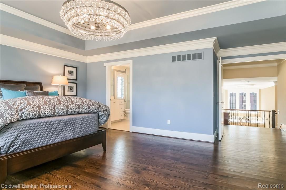 3798 Thatcher Drive Rochester, MI 48309 - Photo 37 of 62 037-Second__Master_Suite-5491913-large.jpg